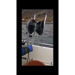 NYHET, n med batteripakke: PROFISHER EN m/garntrommel som har lineskive p indre ende og garngaffel