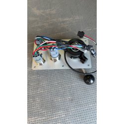 Kontrollpanel, komplett med brytere, regulator og ledninger for kobling mot kontrollboks.