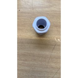 Kabel gjennomf�ring for 2,5  kvadrat kabel. Laget av plast.